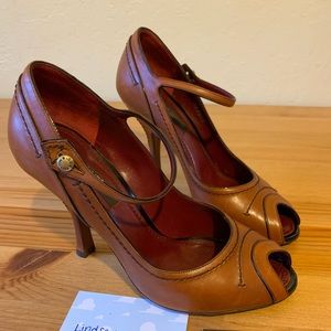 Louis Vuitton Drouot Open Toe Pumps size 35.5